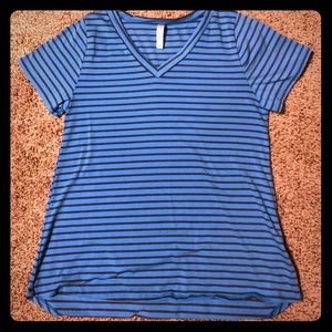 Lularoe Christy tee
